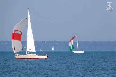 vitorlások, víz, balaton