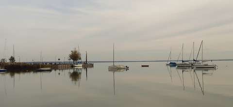 Balatonalmádi, ősz.