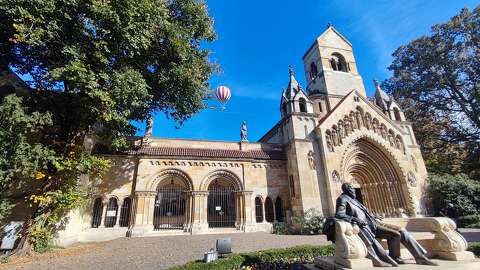 budapest magyarország szobor templom