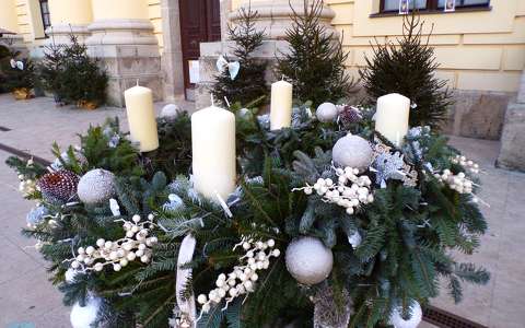 Debrecen, Advent
