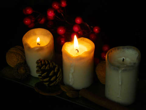 Advent második vasárnapja - Dió, mandula, toboz, fahéj