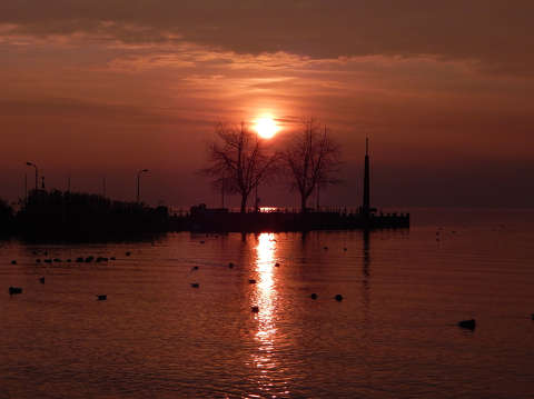 Balatonalmádi, napkelte