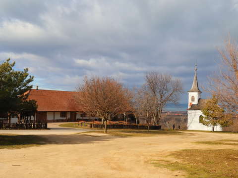 Balatonlelle kishegy