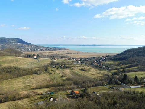 Kilátás a Szigligeti várból, Balaton