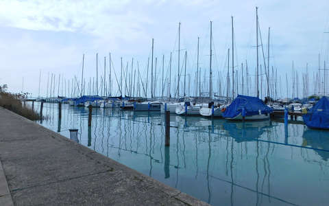 Balatonkenese