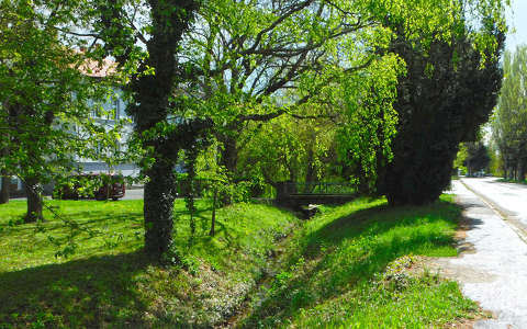 Balatonfűzfő, park