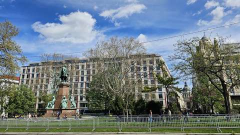 budapest magyarország szobor