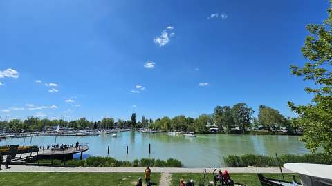 Balatonboglár kikötő