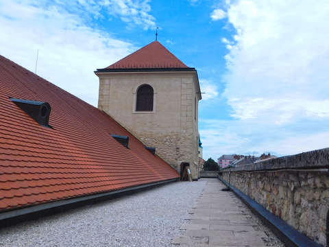 Thury-vár - Várpalota