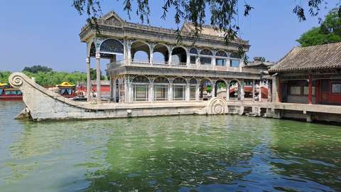 Kína - Peking Nyári Palota Márvány hajó