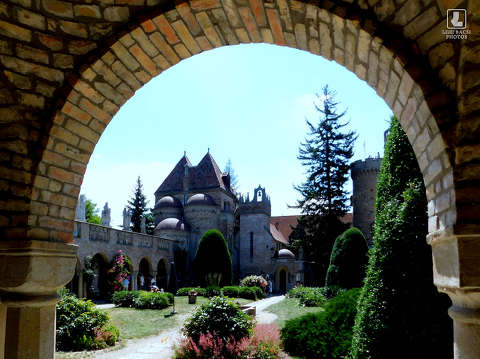 Bory-vár, Székesfehérvár