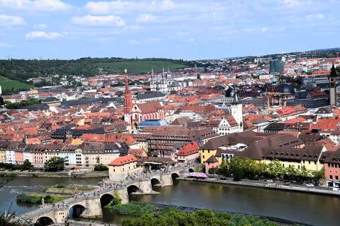 címlapfotó folyó híd németország
