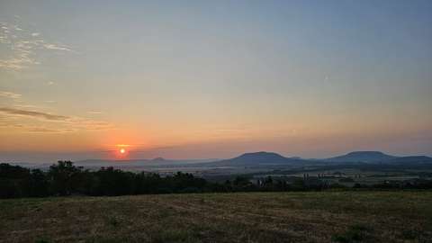 balaton hegy magyarország naplemente