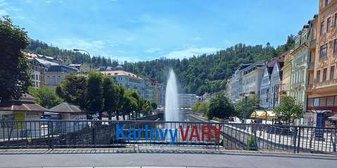 csehország címlapfotó karlovy vary szökőkút