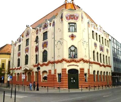 Cifra palota, Kecskemét