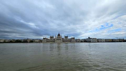 budapest duna felhő folyó