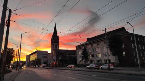 hajnalodik
