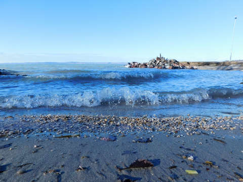Balatonakarattya, hullám