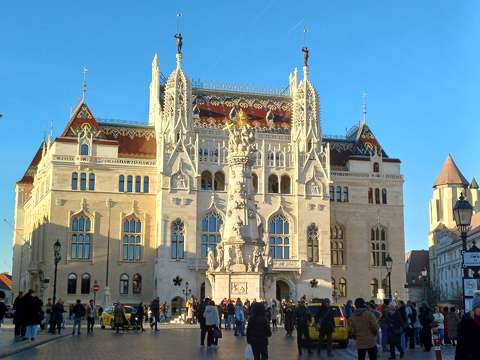 budapest magyarország szobor