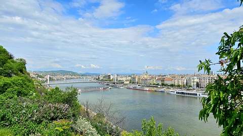 budapest duna erzsébet híd folyó