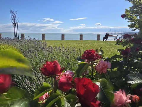 Balatonkenesei pihenő