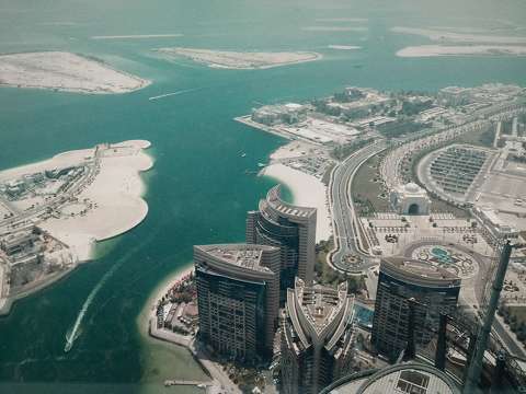 Abu Dhabi, Etihad torony, kilátás a 74. emeletről