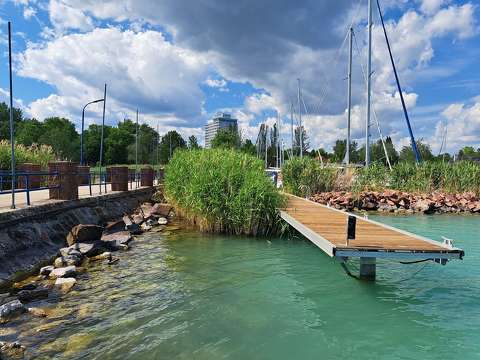 Balatonalmádi.