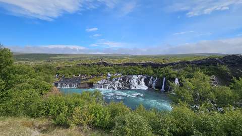 Izland Hraunfossar vízesés