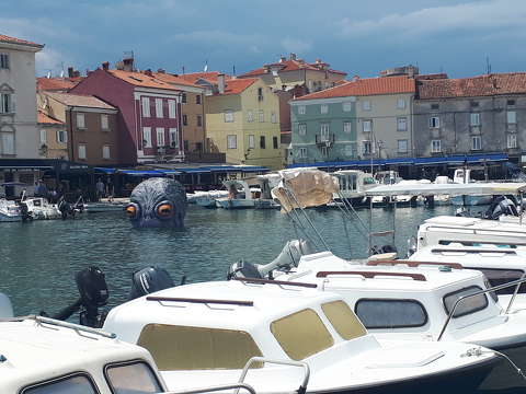 Cres