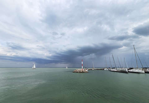 Balaton - vihar előtt
