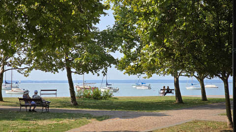 Balatonalmádi, Szent Erzsébet liget
