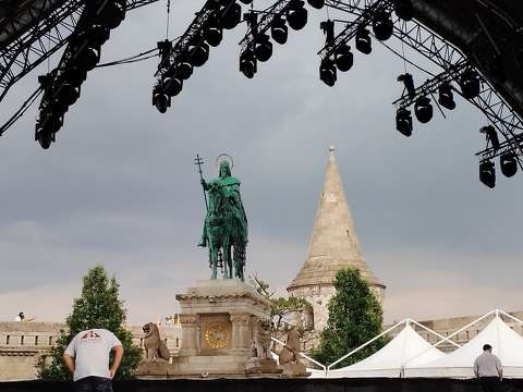 budapest magyarország szobor