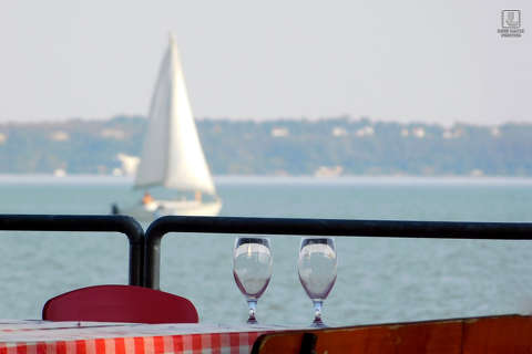 Üdvözlet a Balatonról!