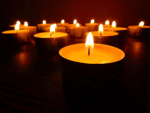 Mindenszentek, gyertya