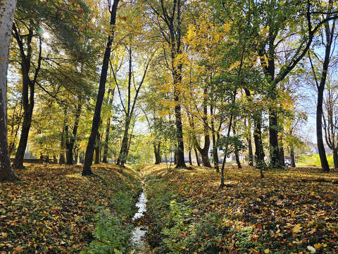 Balatonfűzfő, Doktorkert, Bugyogóforrás