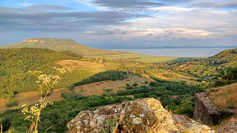 Kilátás a szigligeti várból