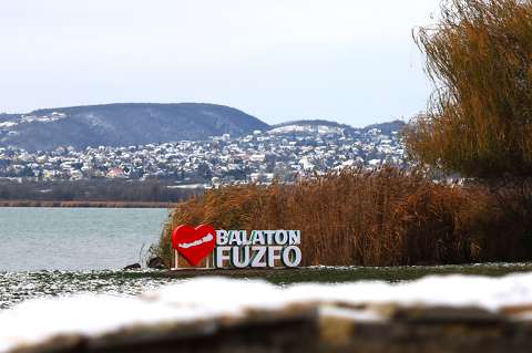 balaton balatonfűzfő magyarország tó