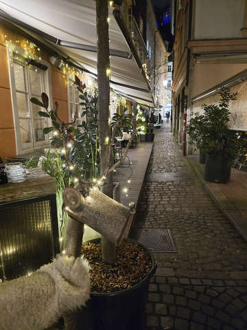 Szlovénia, Ljubljana, ünnepi dekoráció, téli fények