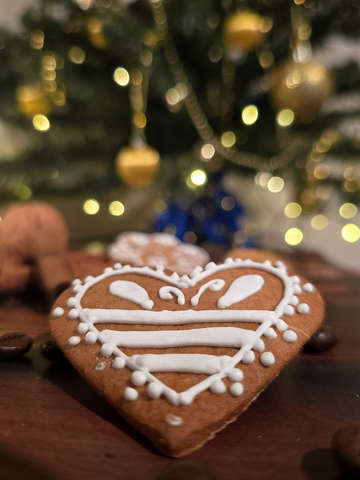 Karácsonyi dekoráció, mézeskalács, sütemény, édesség