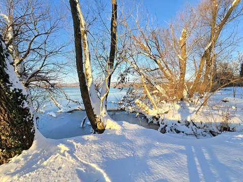 Balatonfűzfő, Balaton, Parti sétány