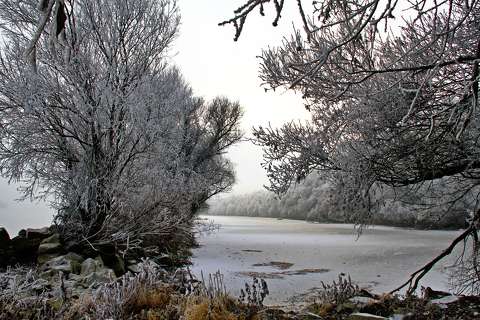 folyó jég tél zúzmara