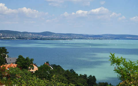 Balaton Tihanyból nézve