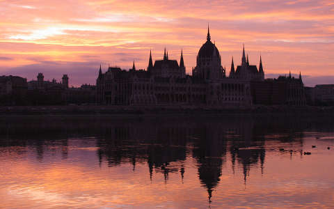 Hajnal, Országház, Budapest, Magyarország
