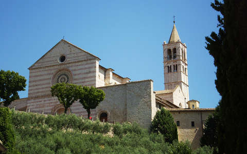Asissi, Szent Klára temploma,Olaszország