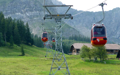 Pilátus-hegy - Kriens között közlekedő libegő Svájcban