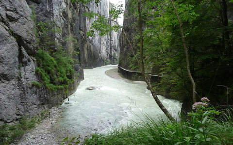 Az Aare folyó szurdoka Svájcban