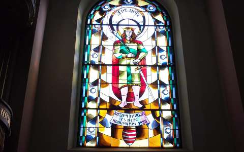 Kecskemét - Volt Ferences Templom mozaik ablaka.   fotó: Kőszály