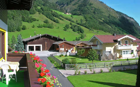 Rauris-Wört üdülőfalu, Salzburgerland, Alpok déli lábainál