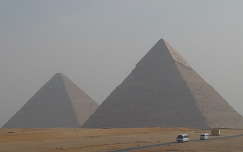 Gízai piramisok, Kairó