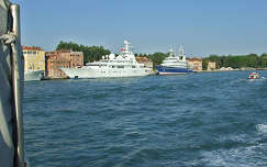Velence yachtokkal, Olaszország